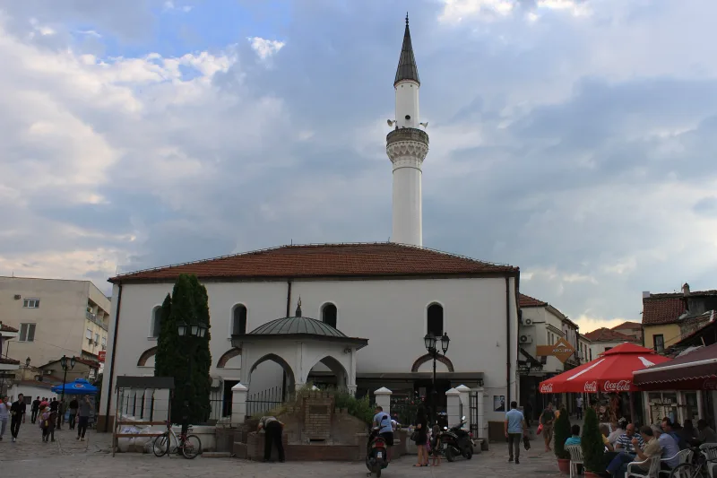 La mosquée Murat Pacha à Istanbul — XVe siècle, dans le quartier de Fatih
