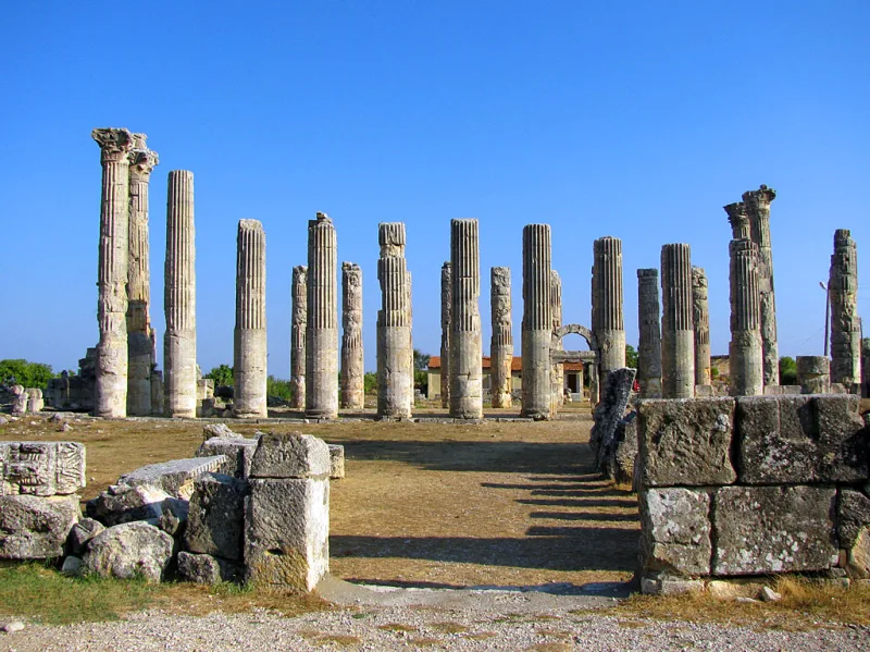 Uzuncaburç (Diokaisareia) — Zeva Olbas templis Mersinā