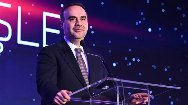 Ministro de Industria y Tecnología Kacır: Seguiremos construyendo una Turquía totalmente independiente y fuerte con nuestros propios medios.