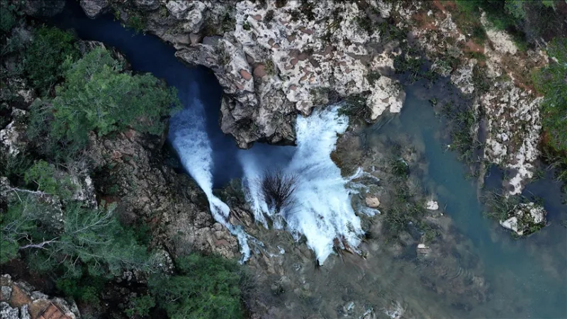 La cascada Güver de Antalya revive con las lluvias