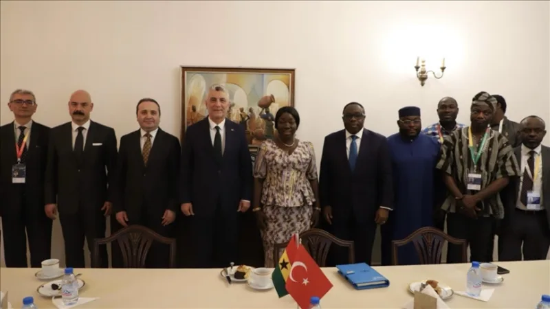 El ministro Bolat mantuvo reuniones bilaterales en el marco de la 14.ª Conferencia Ministerial de la Organización Mundial del Comercio