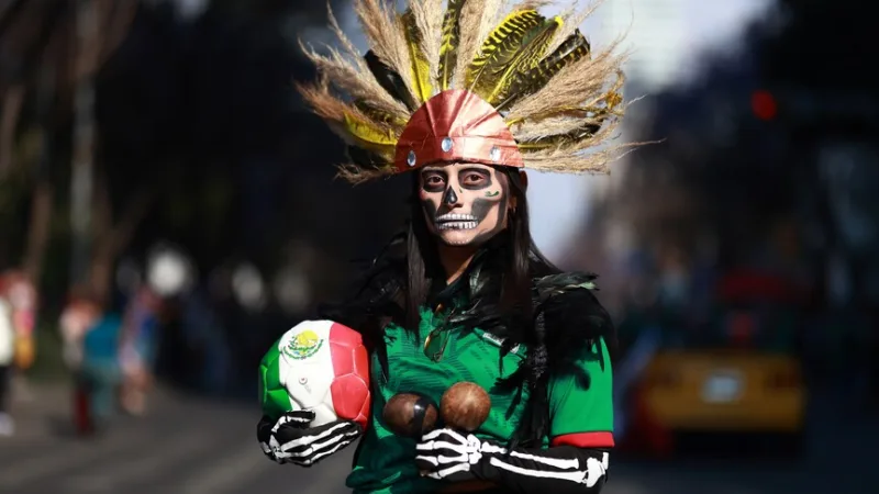 Очікується, що це глобальне футбольне свято принесе економіці мільярди доларів