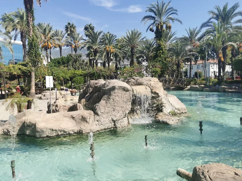 El parque de los gatos de Alanya: un lugar acogedor con cientos de gatos en el centro de la ciudad